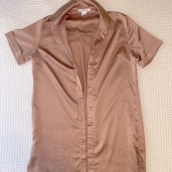 Satin mauve/blush shirt dress 🎀 - Picture 1 of 2
